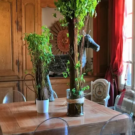 D'hotes Au Domaine Du Soleil Couchant منزل للإقامة *