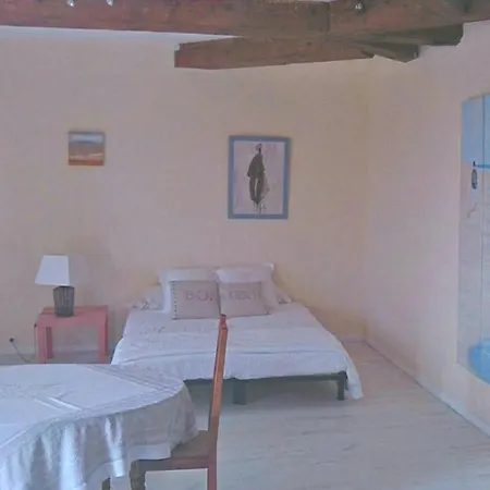 D'hotes Au Domaine Du Soleil Couchant Ubytování v soukromí Saint-André-de-Roquelongue